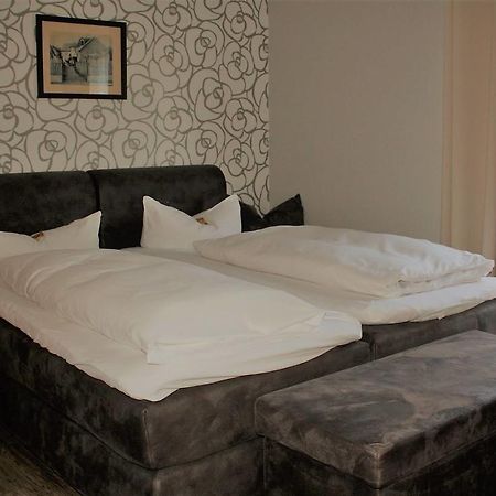 Hotel Schoene Aussicht Gießen Kültér fotó