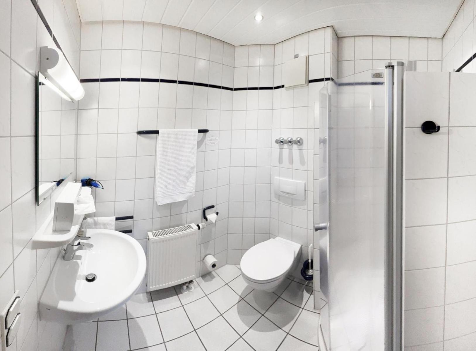 Hotel Schoene Aussicht Gießen Kültér fotó