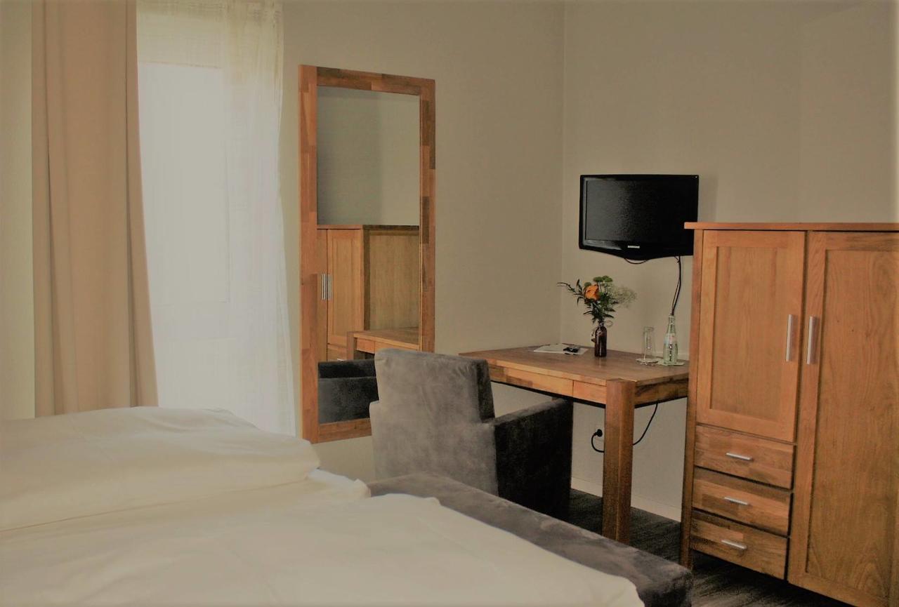 Hotel Schoene Aussicht Gießen Kültér fotó